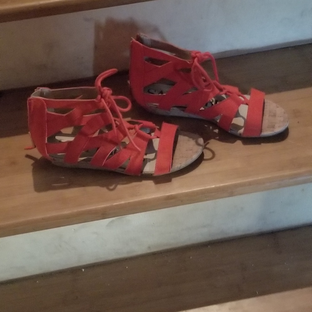 Red sandals - Picture 2 of 5